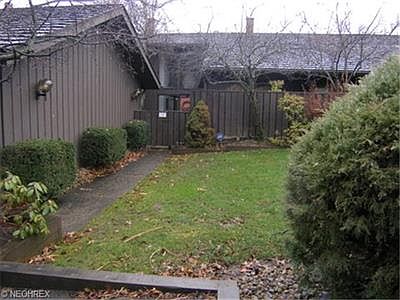 1st image of 433-39 Meadowview Dr