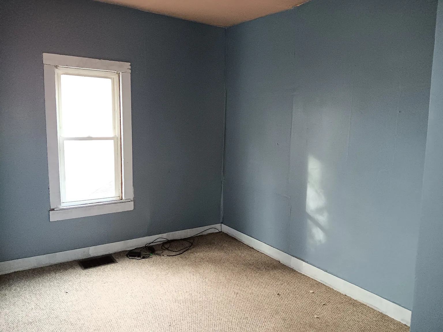 1 bed, $700 — Photo 2