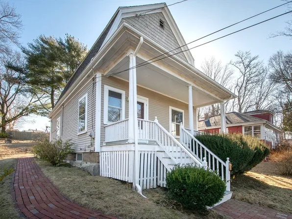 96 Green St, Weymouth, MA 02191