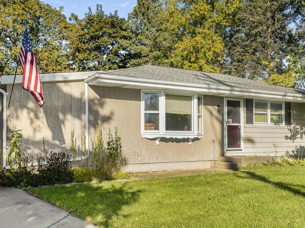 1825 South Moorland ROAD, New Berlin, WI 53151