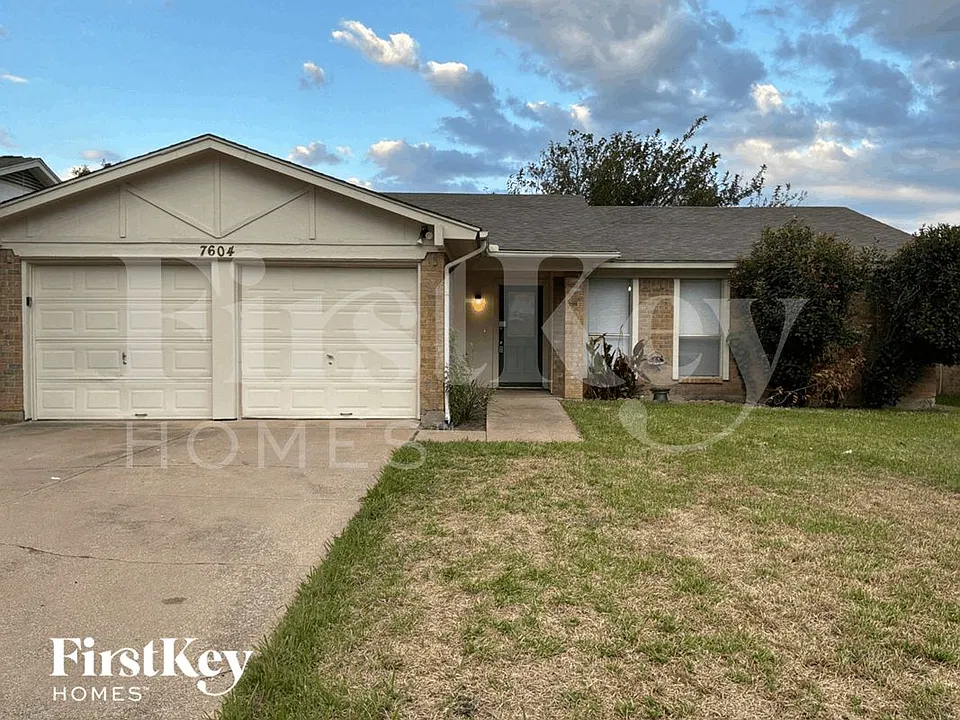 7604 Evergreen Dr