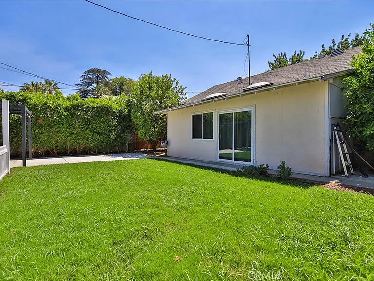 3031 Chestnut St — Photo 33