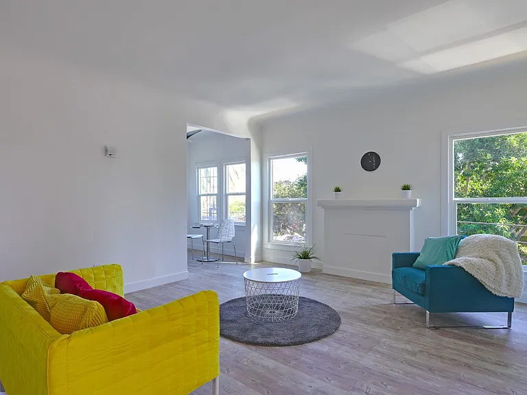 4108 Marathon St — Photo 43