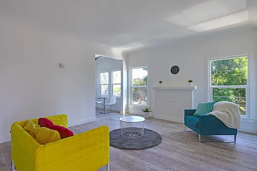 Floor plan 306
