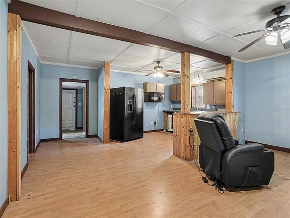 2nd image of 1641 VINTAGE STREET