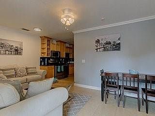 3rd image of 1404 NW 4th Avenue