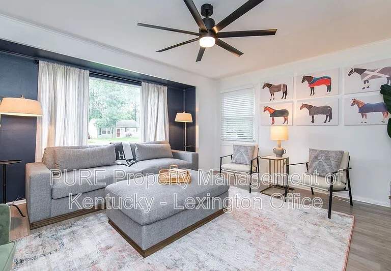 321 Mockingbird Ln — Photo 5