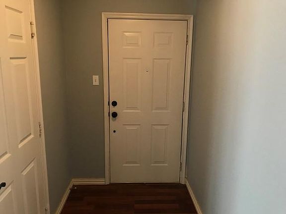 2nd image of 2712 Mesa Valley Dr