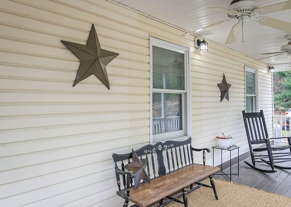 535 Bardwell St, Belchertown, MA 01007 Zillow