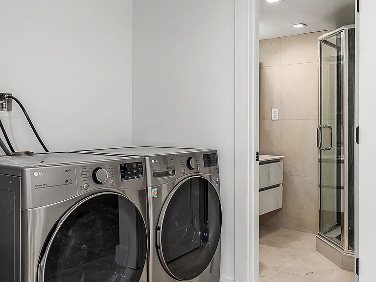 17 Kent Ave #1 — Photo 15