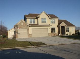 1809 Spring Meadow Ln, Racine, WI 53406