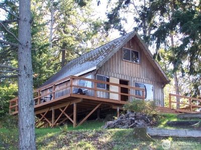 1 Beard Island, Lakewood, WA, 98498