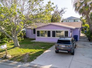 2404 Avenue A, Bradenton Beach, FL 34217