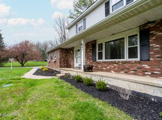 35 Tabor Rd, Mechanicville, NY 12118