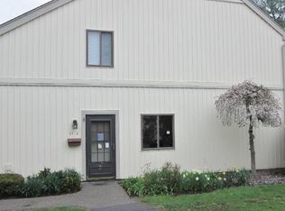 27 Kenneth Stuart Pl APT A, Mohegan Lake, NY 10547