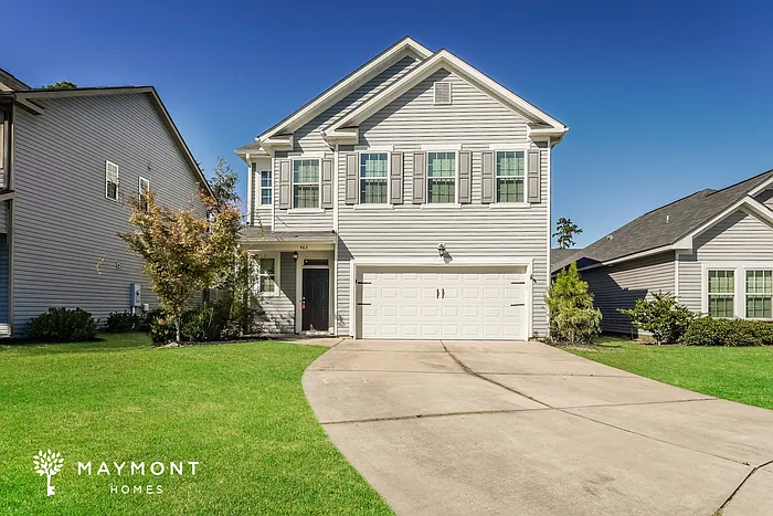 3 bed, 2.5 bath, 2161 sqft, $2,045 — Photo 1