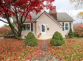 84 Euclid Ave, Riverside, RI 02915