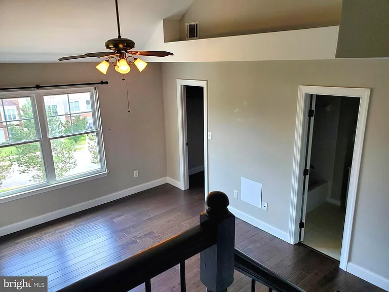 3983 Hartlake St — Photo 10