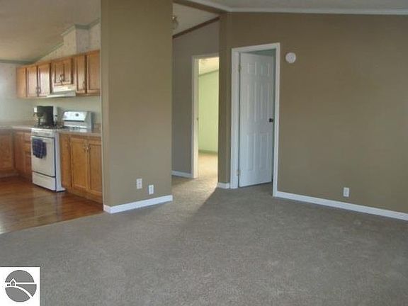 3rd image of 1867 Cumberland Dr