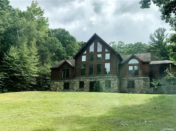 50 Blue Trail Drive, Thomaston, CT 06787