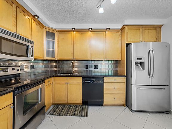 3rd image of 2814 N 46th Ave APT 475H