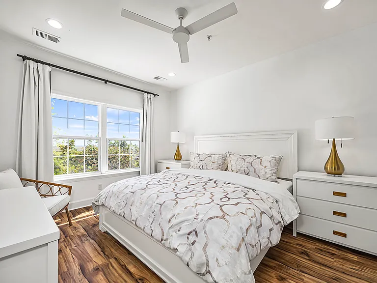 201 Windward Point Dr #201 — Photo 6