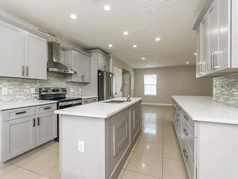 4911 Windbourne Way — Photo 8