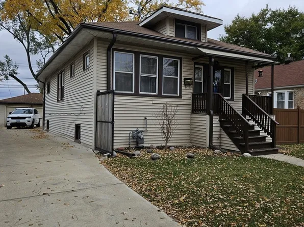 334 23rd Ave, Bellwood, IL 60104