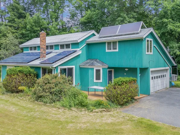 62 Axtell Drive, Oakland, ME 04963