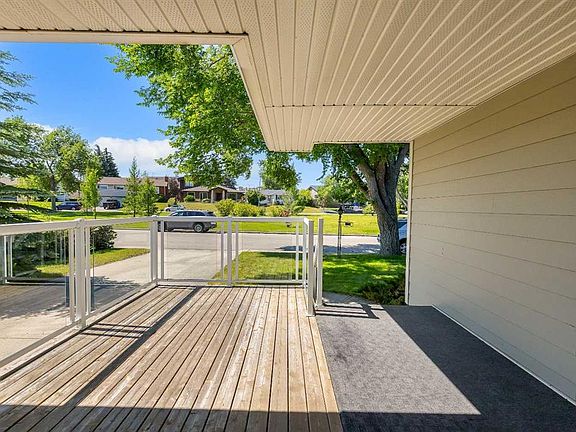 3rd image of 3324 SW Morley Cres NW