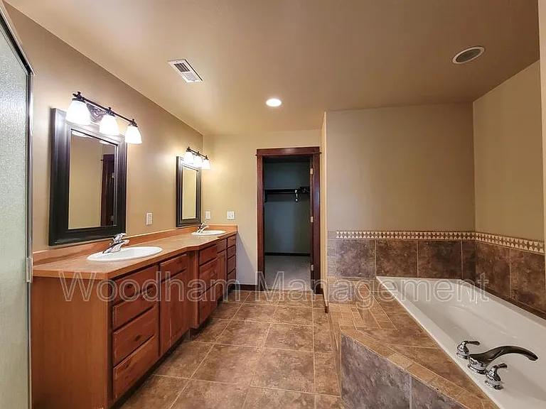 1624 Gale Ct — Photo 19
