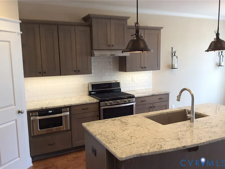 7372 Adams Farm Rd — Photo 3