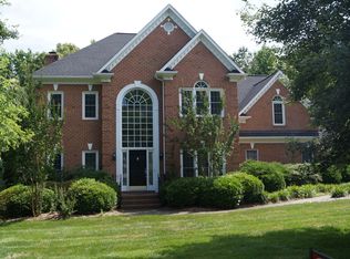3133 Lakewood Edge Dr, Charlotte, NC 28269