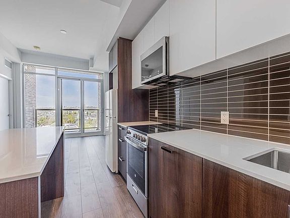 5th image of 1787 Saint Clair Ave W #914