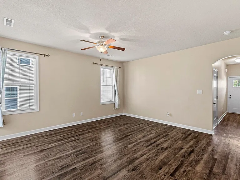 399 Frisco Way — Photo 10