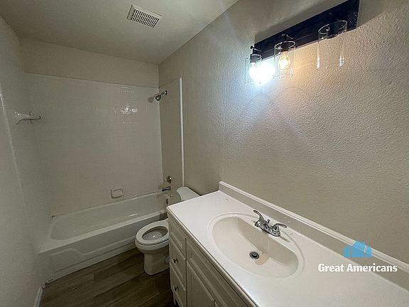 5th image of 1824 Kingston Ln
