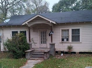 302 W 7th St, Oakdale, LA 71463