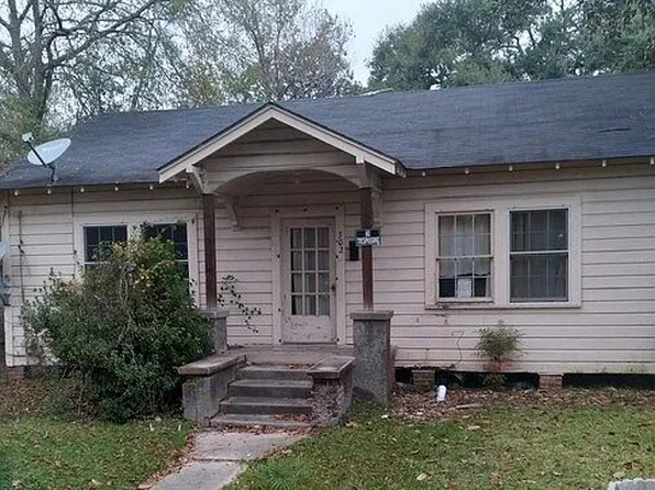 302 W 7th St, Oakdale, LA 71463