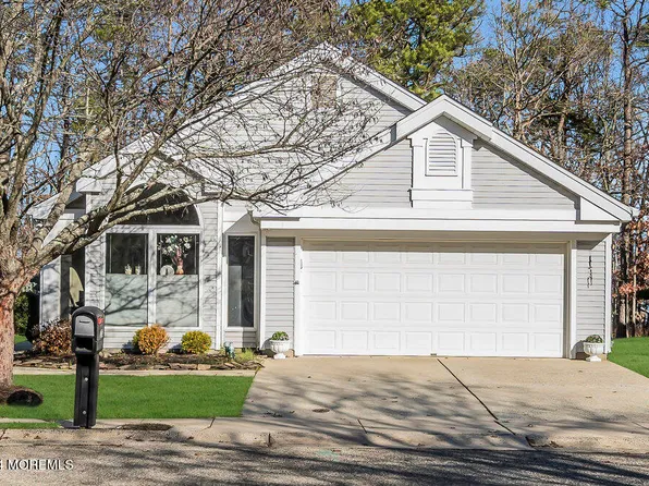 2352 Coral Leaf Road, Toms River, NJ 08755