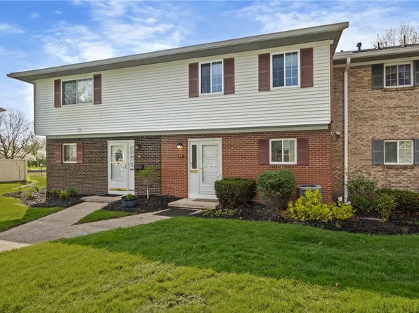 47 Holiday Hbr, Canandaigua, NY 14424