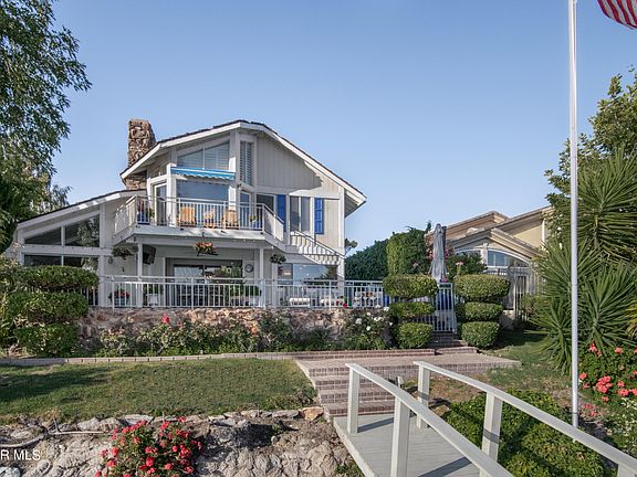 3rd image of 2470 Oakshore Dr