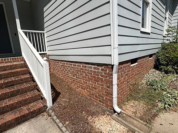 2nd image of 102 Kingsley Woods Dr