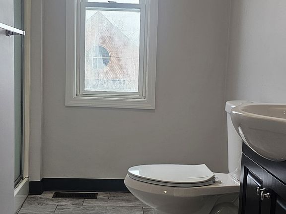 3rd image of 51 Brayton Ave #4