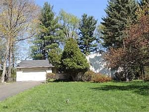 2nd image of 104 Brandywine Dr