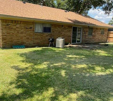 4th image of 4120 Crescent Dr