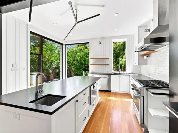 2570 Folsom St, San Francisco, CA 94110
