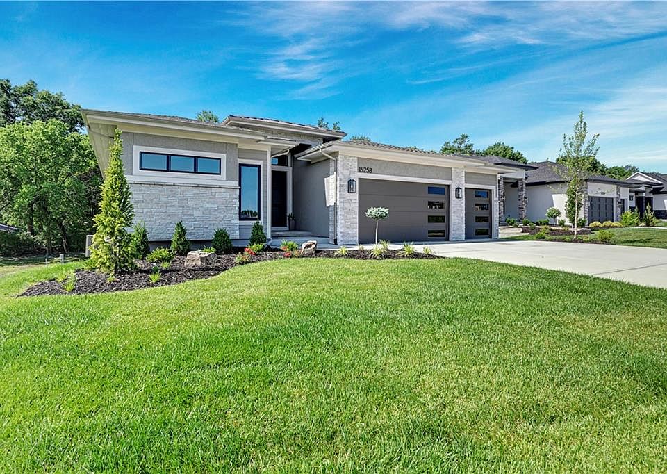 15253 W 162nd St, Olathe, KS 66062 | MLS #2563672 | Zillow