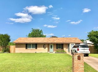 841 N Pecan St, Hico, TX 76457
