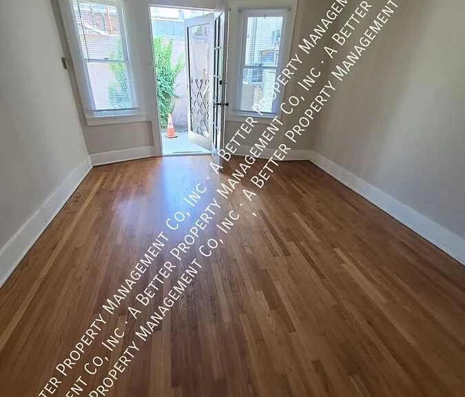 270 Redondo Ave — Photo 13