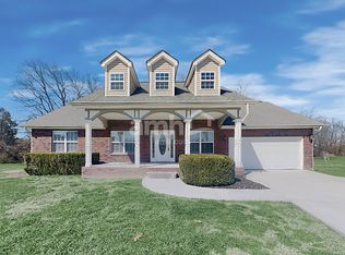 5412 Singh Ln, Corryton, TN 37721